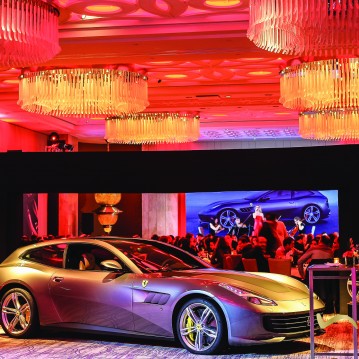 Lancement de la Ferrari GTC4 Lusso